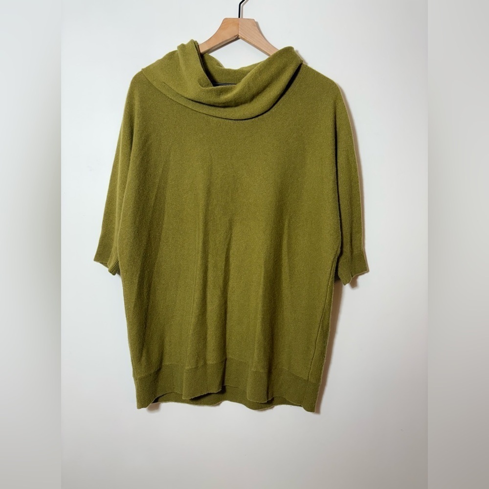 Neiman Marcus The Cashmere Collection Women's Green Pullover Sweater Size S